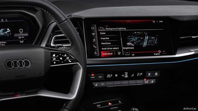 Audi показала салон электрического кроссовера Q4 e-tron